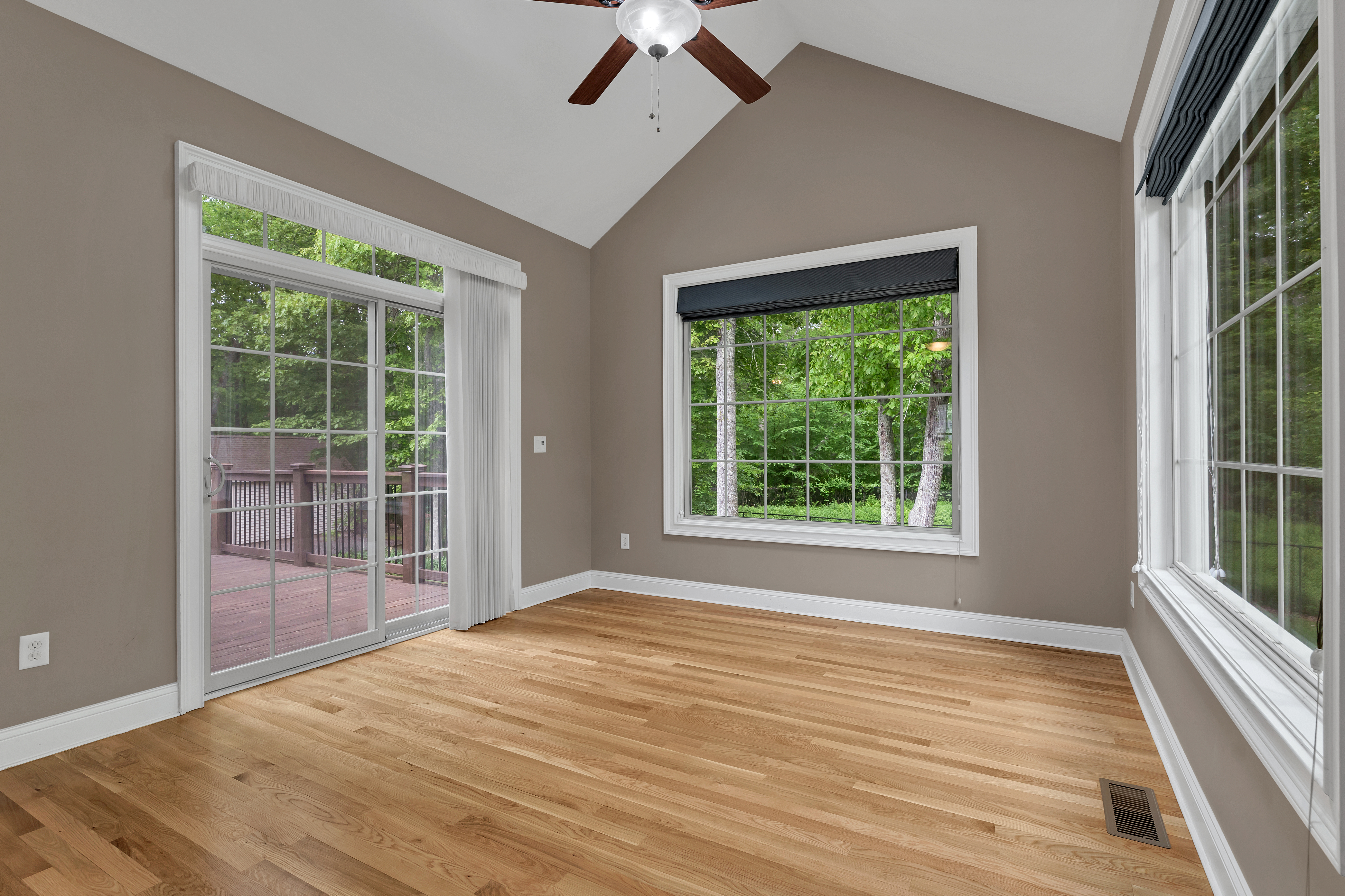  Charming 5-Bedroom Sale Listing in Waterford - 物件實景