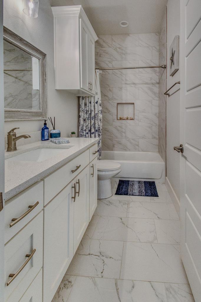 Fredericksburg, Texas, 78624, United States, 3 Bedrooms Bedrooms, ,2 BathroomsBathrooms,Residential,For Sale,1983359