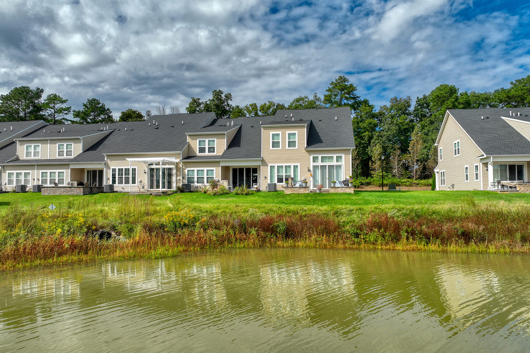  23134 Waggoner Ave - 物件實景