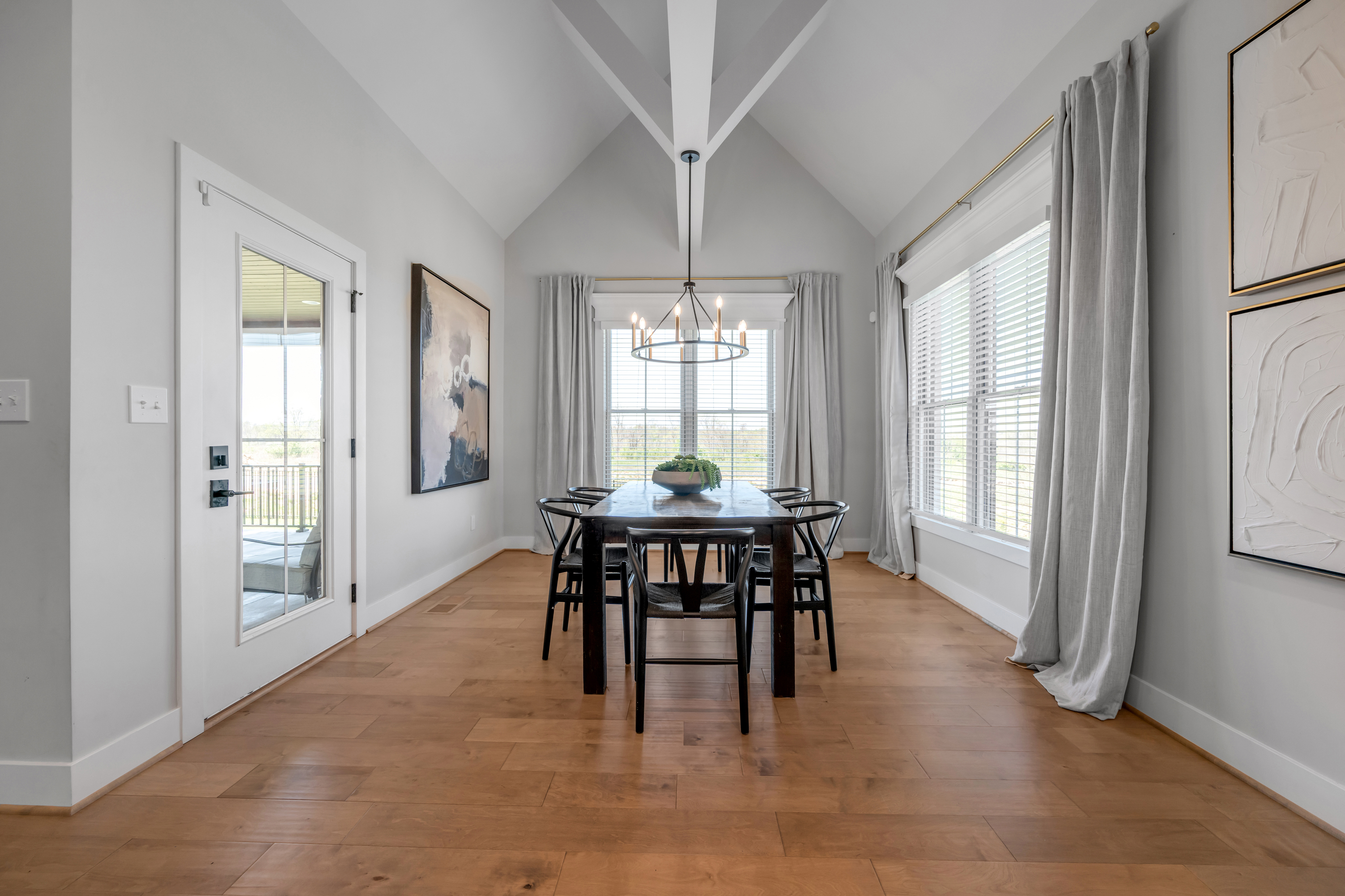  2429 Lorenzo Way - 物件實景