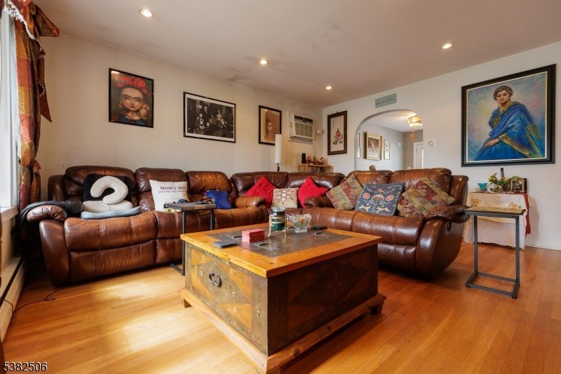 Linden City, New Jersey, 07036-3639, United States, 3 Bedrooms Bedrooms, ,3 BathroomsBathrooms,Residential,For Sale,1973750