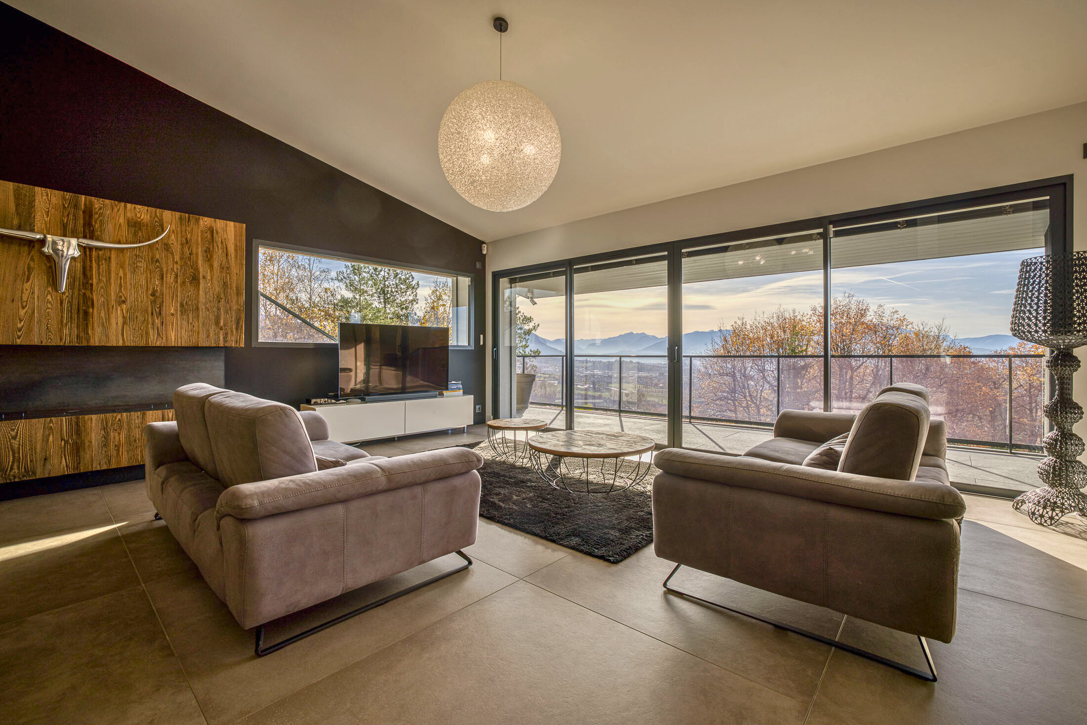  Architect-designed villa with panoramic views of Lake Annecy - 物件實景