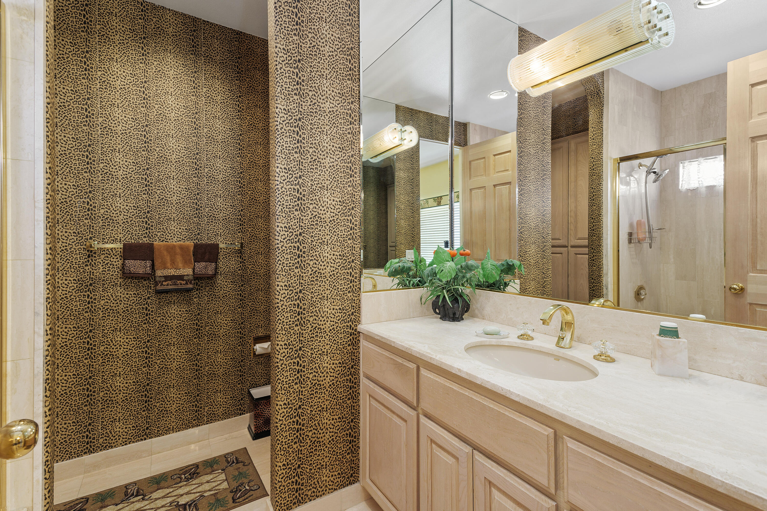 Palm Desert, California, 92211, United States, 4 Bedrooms Bedrooms, ,5 BathroomsBathrooms,Residential,For Sale,1857873