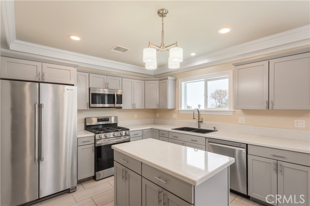 Lake Elsinore, California, 92530, United States, 4 Bedrooms Bedrooms, ,5 BathroomsBathrooms,Residential,For Sale,2008586