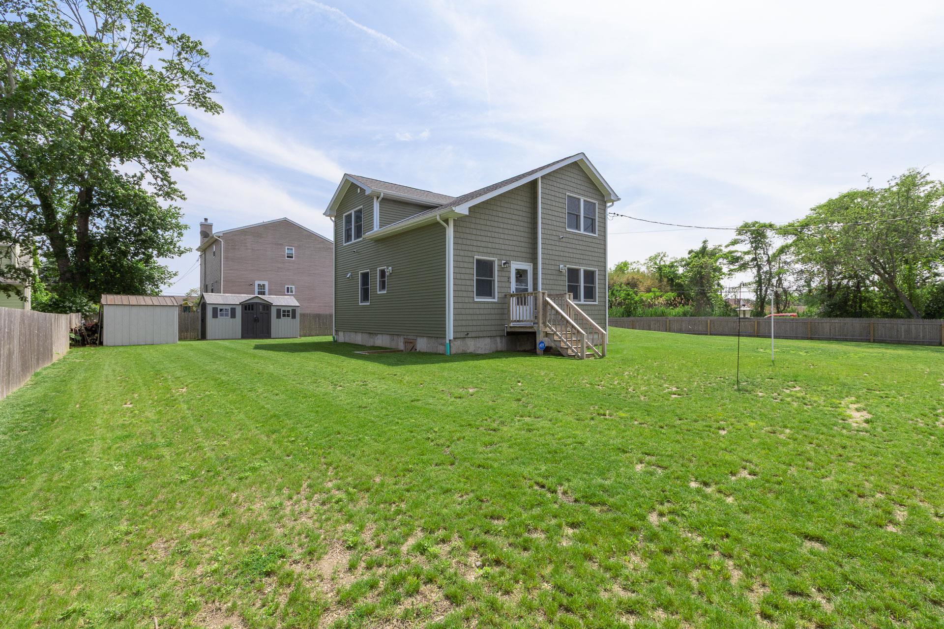 Shirley, New York, 11967, United States, 3 Bedrooms Bedrooms, ,2 BathroomsBathrooms,Residential,For Sale,1761697