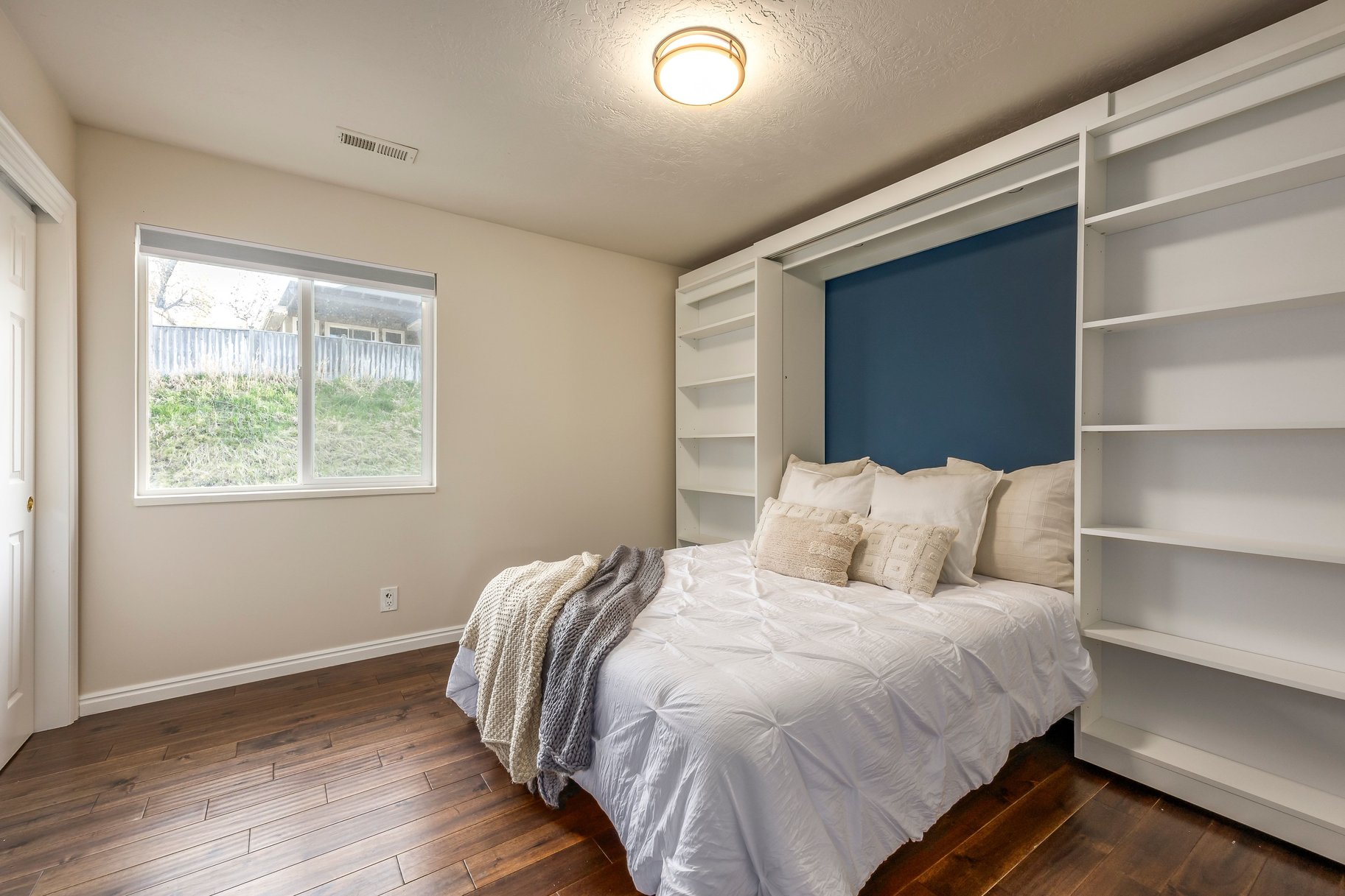  Quiet Cul De Sac & Life Above the City - 物件實景