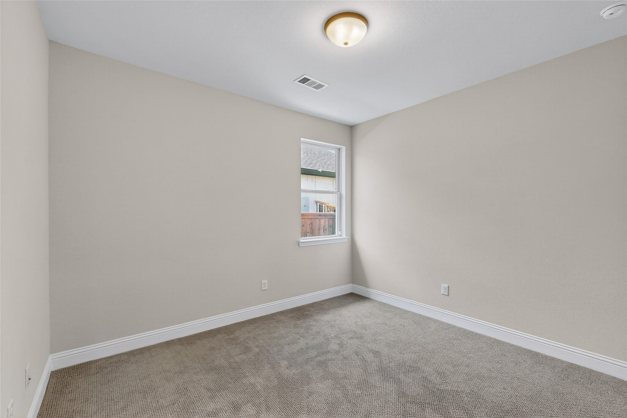 Mansfield, Texas, 76063, United States, 4 Bedrooms Bedrooms, ,4 BathroomsBathrooms,Residential,For Sale,1978691