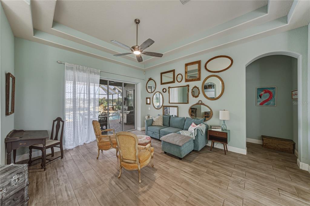 Plant City, Florida, 33566, United States, 4 Bedrooms Bedrooms, ,3 BathroomsBathrooms,Residential,For Sale,1996052