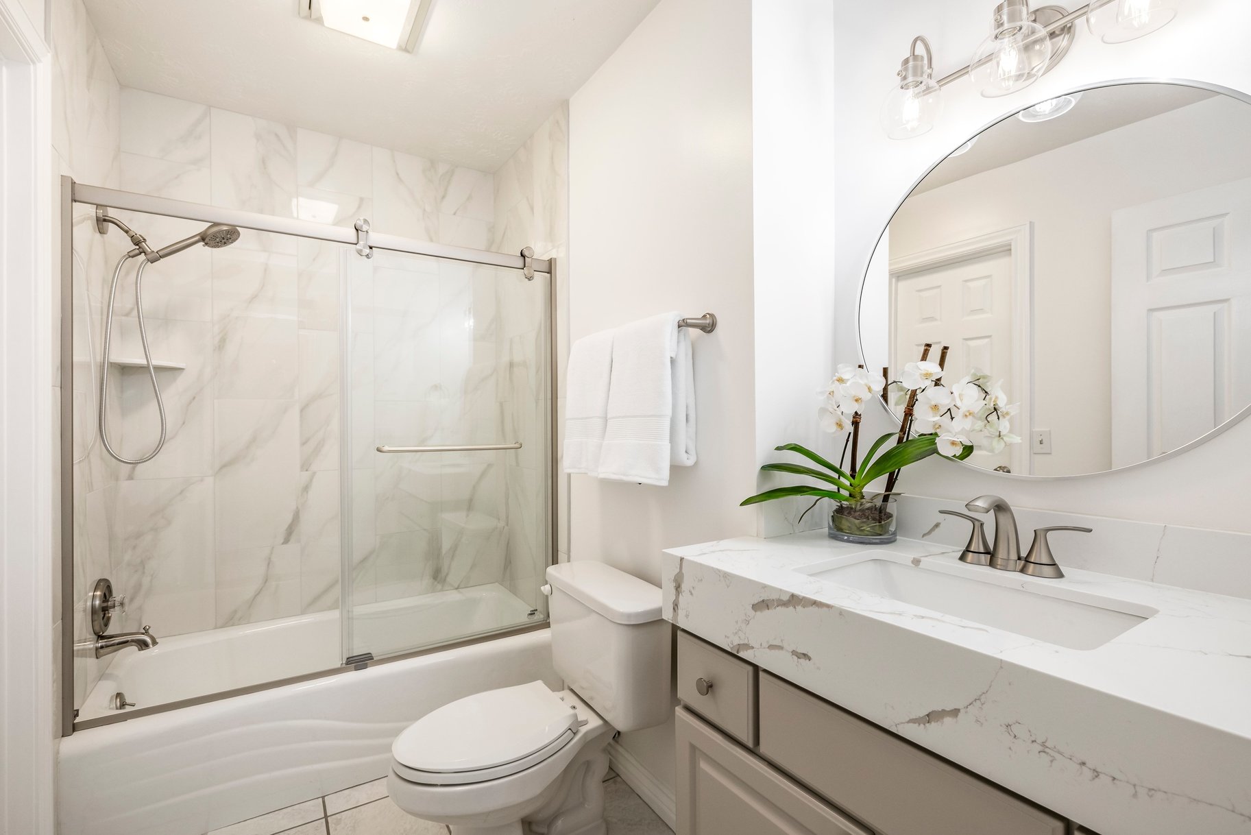  Elegant Single-Level Living in Gated Waterbury Community - 物件實景