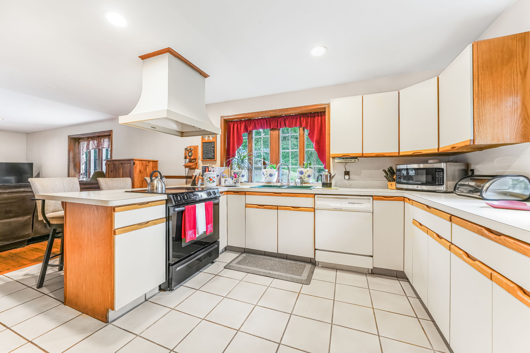 Montville, New Jersey, 07045, United States, 4 Bedrooms Bedrooms, ,4 BathroomsBathrooms,Residential,For Sale,1905700