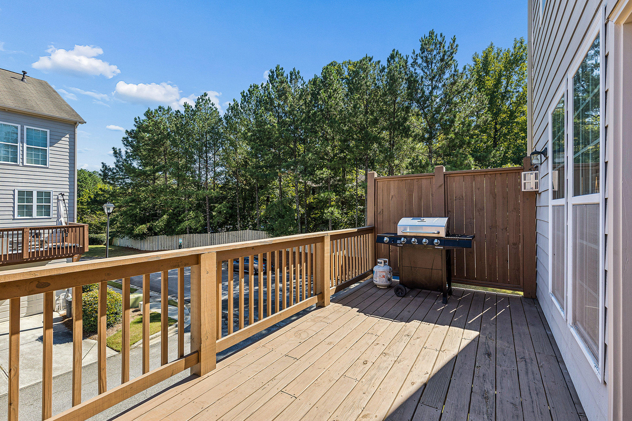  Impeccably Maintained End Unit Townhome in an Exceptional Smyrna Location - 物件實景