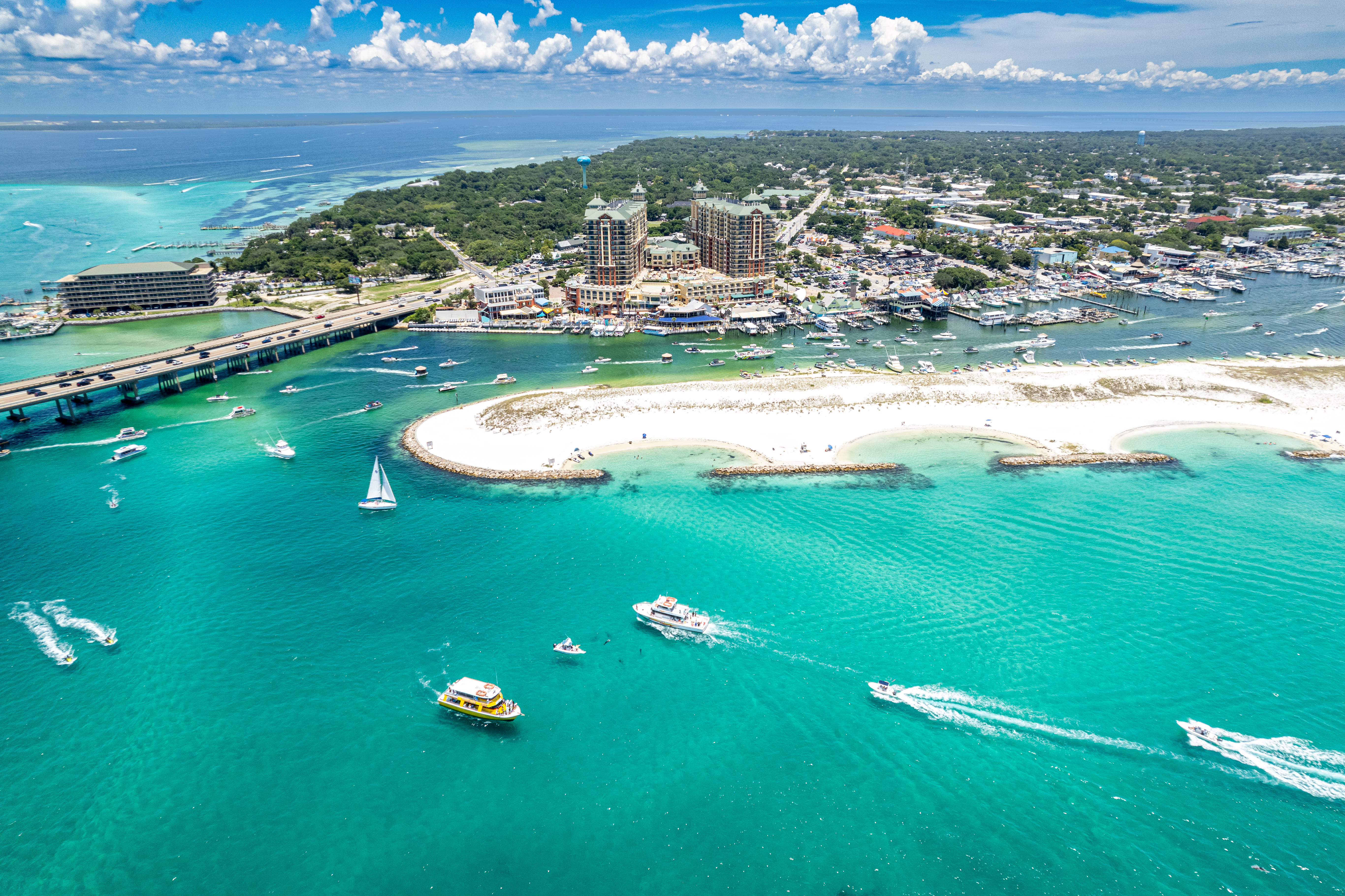  Private Bayfront Estate With Deepwater Dock And Resort-Style Outdoor Living - 物件實景