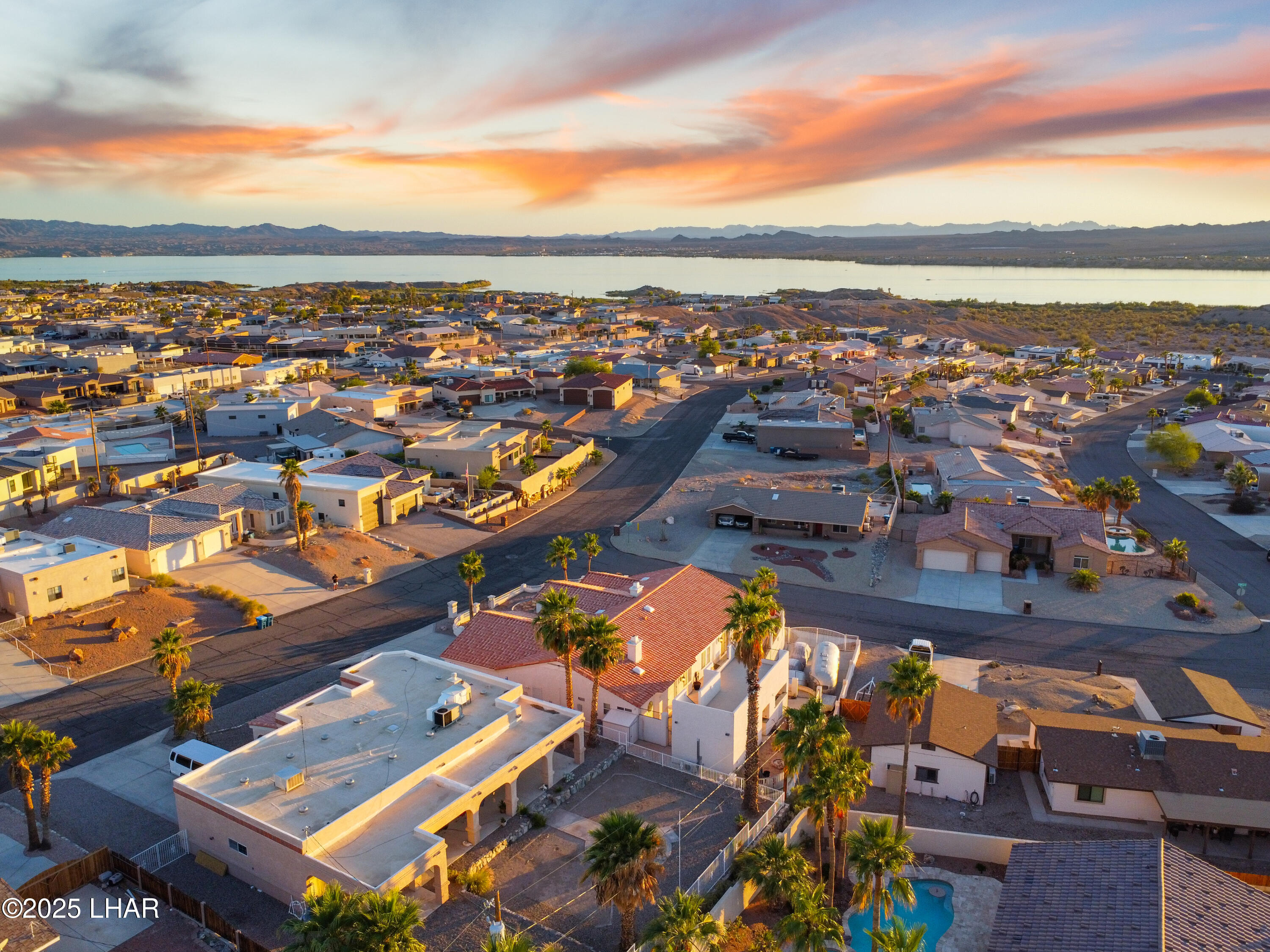 Lake Havasu City, Arizona, 86404, United States, 4 Bedrooms Bedrooms, ,4 BathroomsBathrooms,Residential,For Sale,1818242
