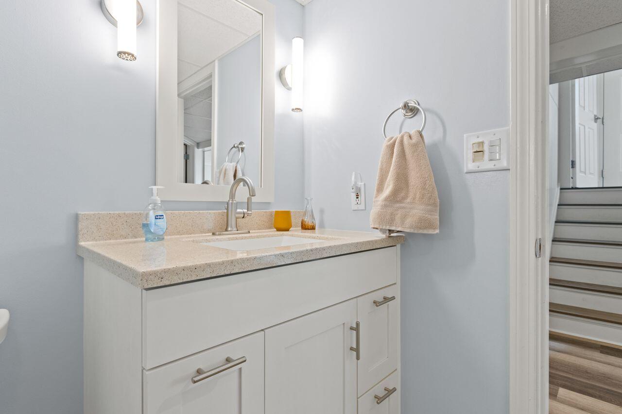 Portland, Maine, 04102, United States, 4 Bedrooms Bedrooms, ,2 BathroomsBathrooms,Residential,For Sale,1918593