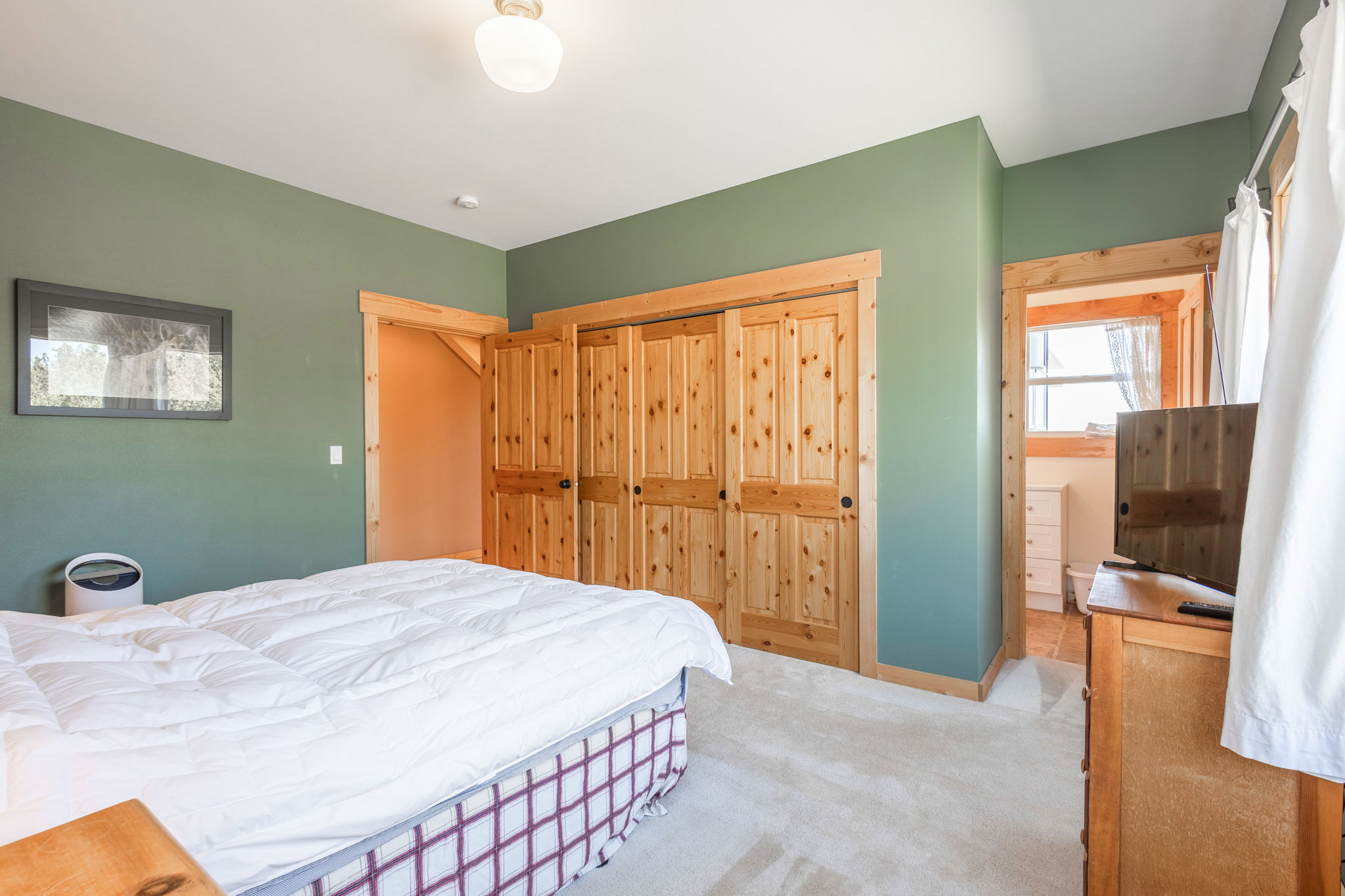 Prineville, Oregon, 97754, United States, 3 Bedrooms Bedrooms, ,3 BathroomsBathrooms,Residential,For Sale,1787892