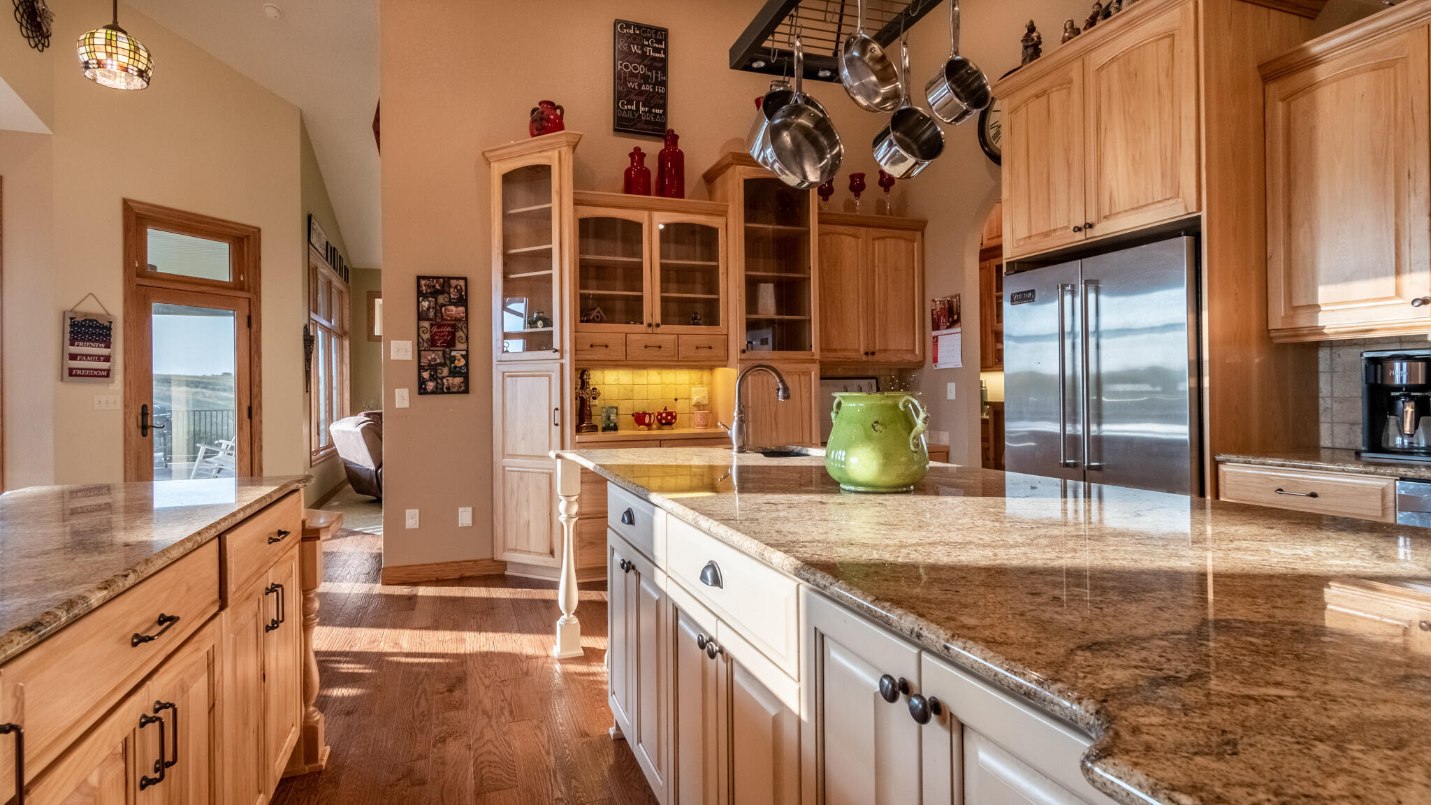 Beulah, North Dakota, 58523, United States, 4 Bedrooms Bedrooms, ,3 BathroomsBathrooms,Residential,For Sale,1780571