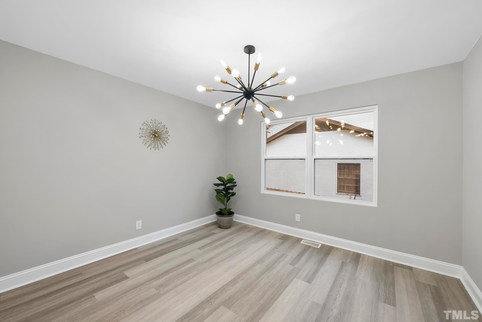 20 Lynn Road, Raleigh, North Carolina, 27609, United States, 4 Bedrooms Bedrooms, ,3 BathroomsBathrooms,Residential,For Sale,20 Lynn Road,1433287