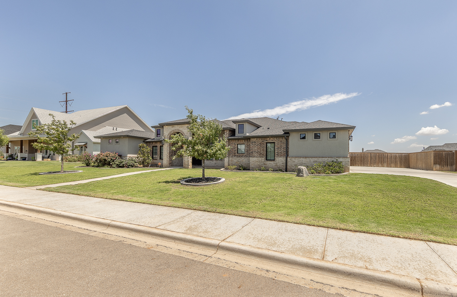 Lubbock, Texas, 79424, United States, 4 Bedrooms Bedrooms, ,5 BathroomsBathrooms,Residential,For Sale,1901517