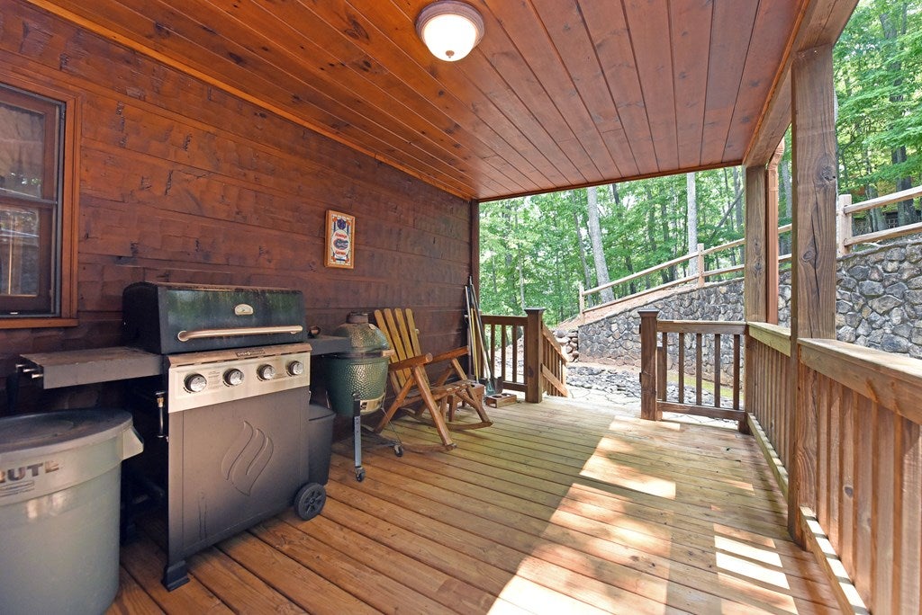 Morganton, Georgia, 30560, United States, 3 Bedrooms Bedrooms, ,3 BathroomsBathrooms,Residential,For Sale,2001916