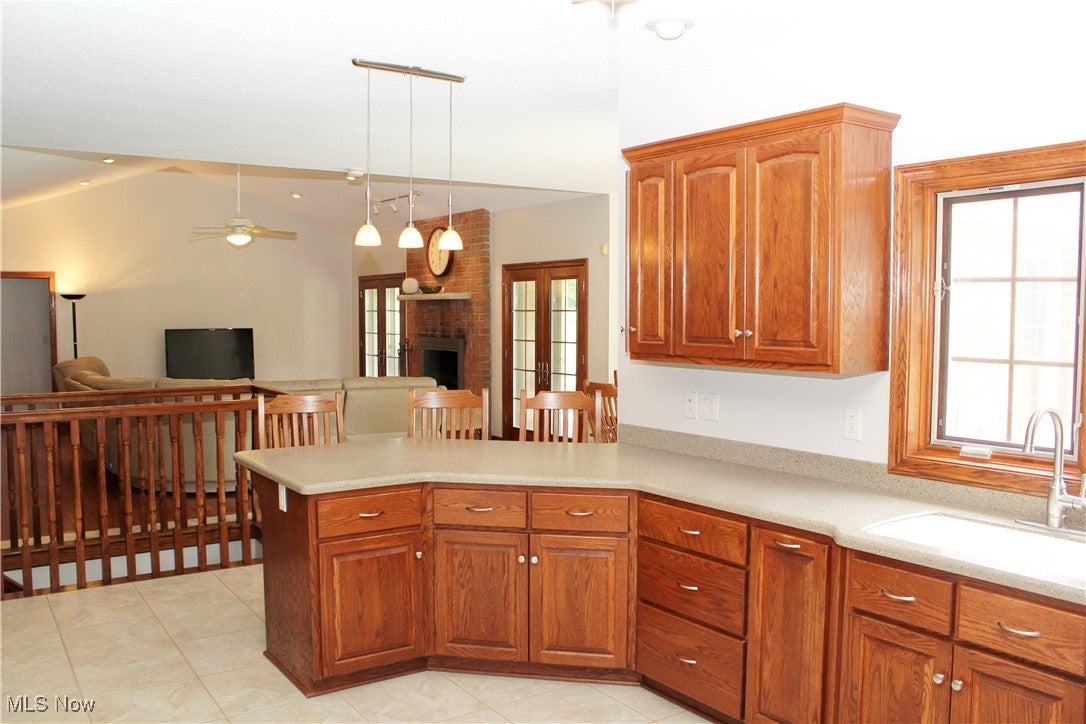 Lowellville, Ohio, 44436, United States, 3 Bedrooms Bedrooms, ,2 BathroomsBathrooms,Residential,For Sale,1984075