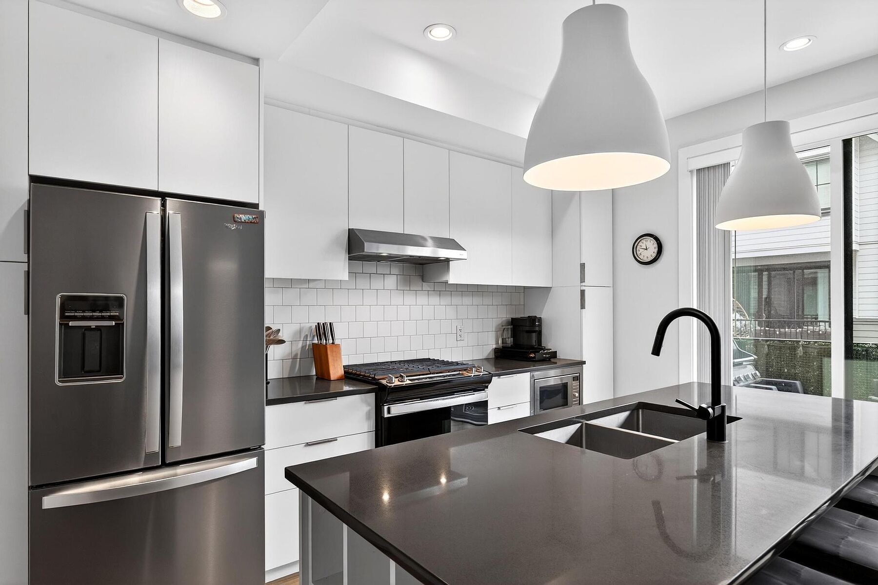  Modern Elegance in Glenmore - 物件實景