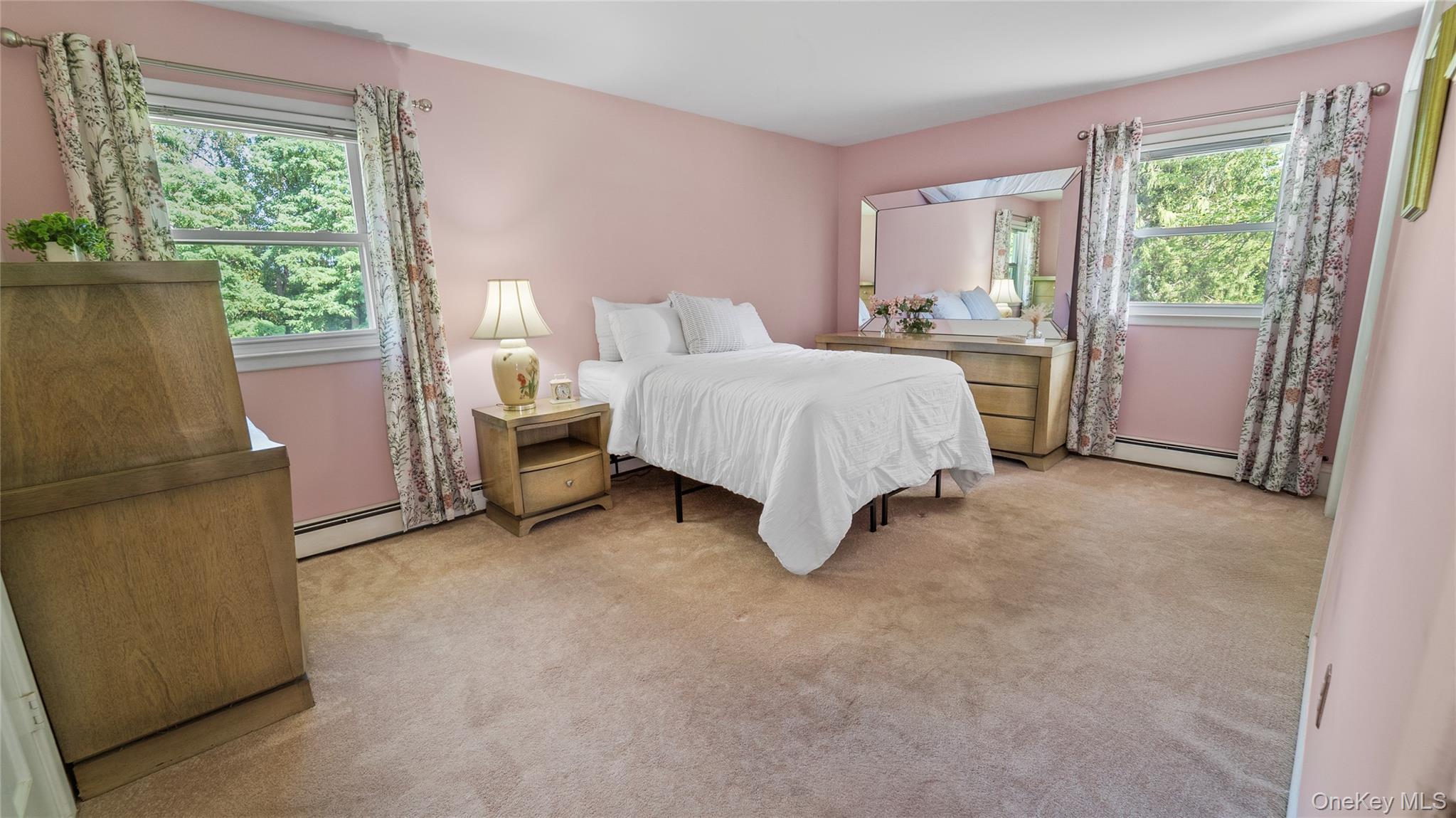 Yorktown Heights, New York, 10598, United States, 3 Bedrooms Bedrooms, ,2 BathroomsBathrooms,Residential,For Sale,1940406