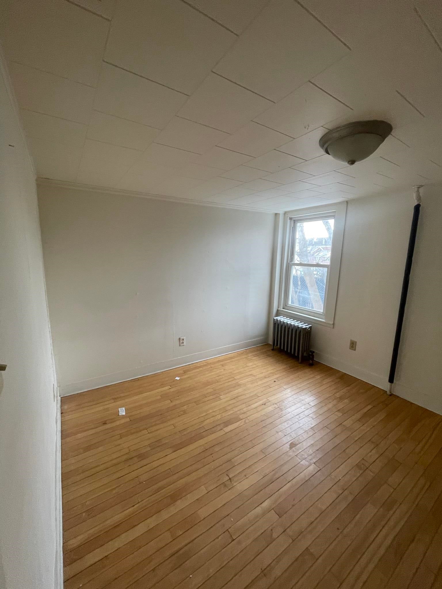Burlington, Vermont, 05401, United States, 15 Bedrooms Bedrooms, ,3 BathroomsBathrooms,Residential,For Sale,1898966