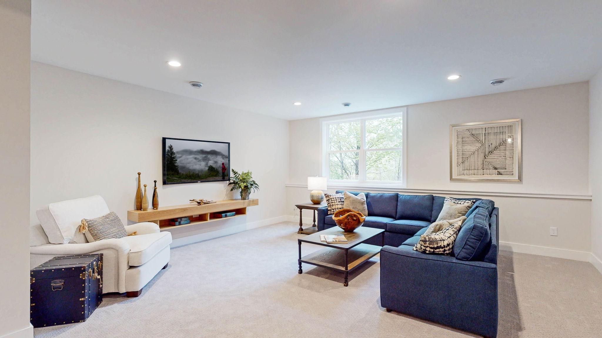 Deephaven, Minnesota, 55331, United States, 5 Bedrooms Bedrooms, ,3 BathroomsBathrooms,Residential,For Sale,1999311