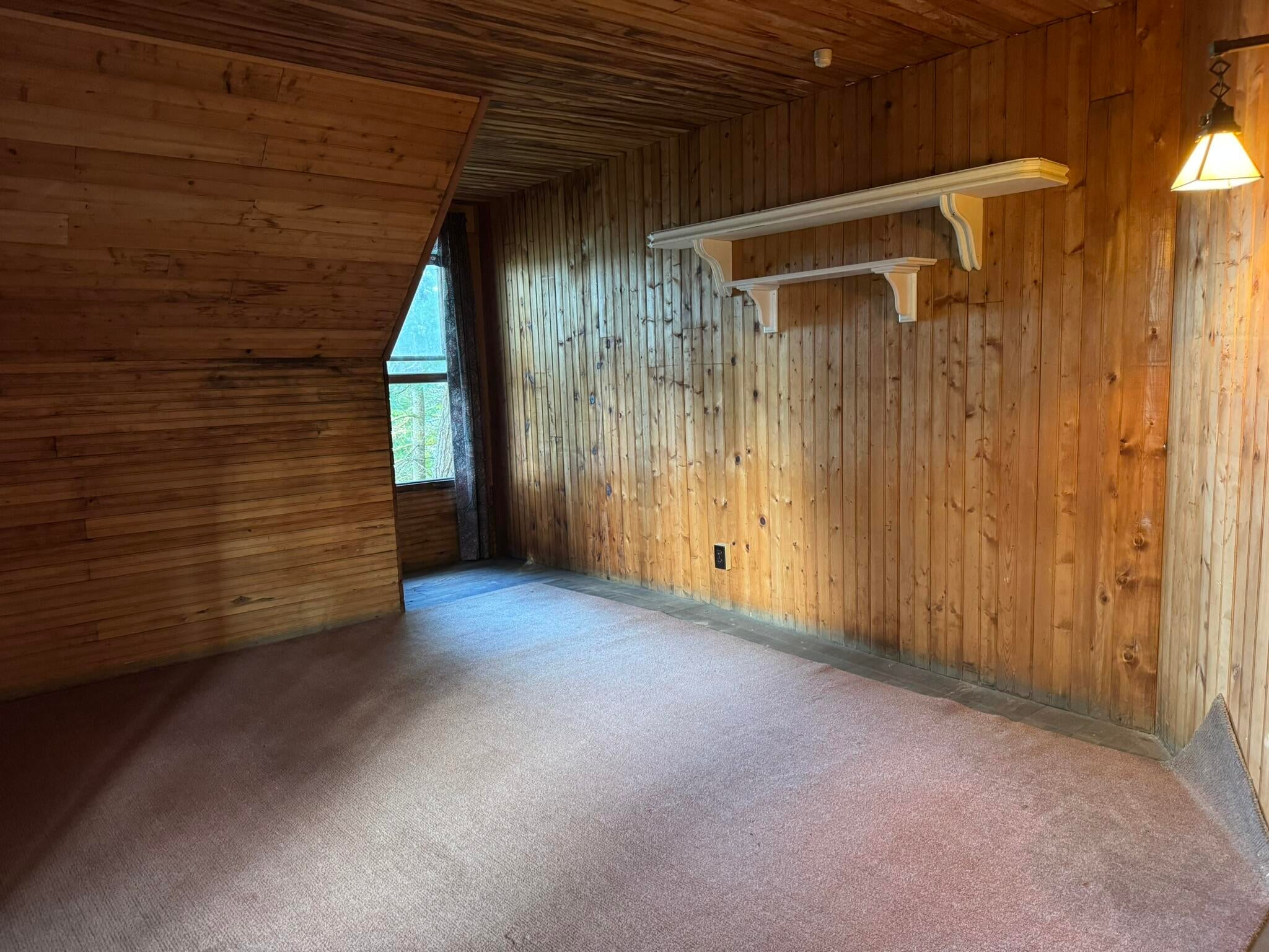 Mackinaw City, Michigan, 49701, United States, 3 Bedrooms Bedrooms, ,1 BathroomBathrooms,Residential,For Sale,1996102