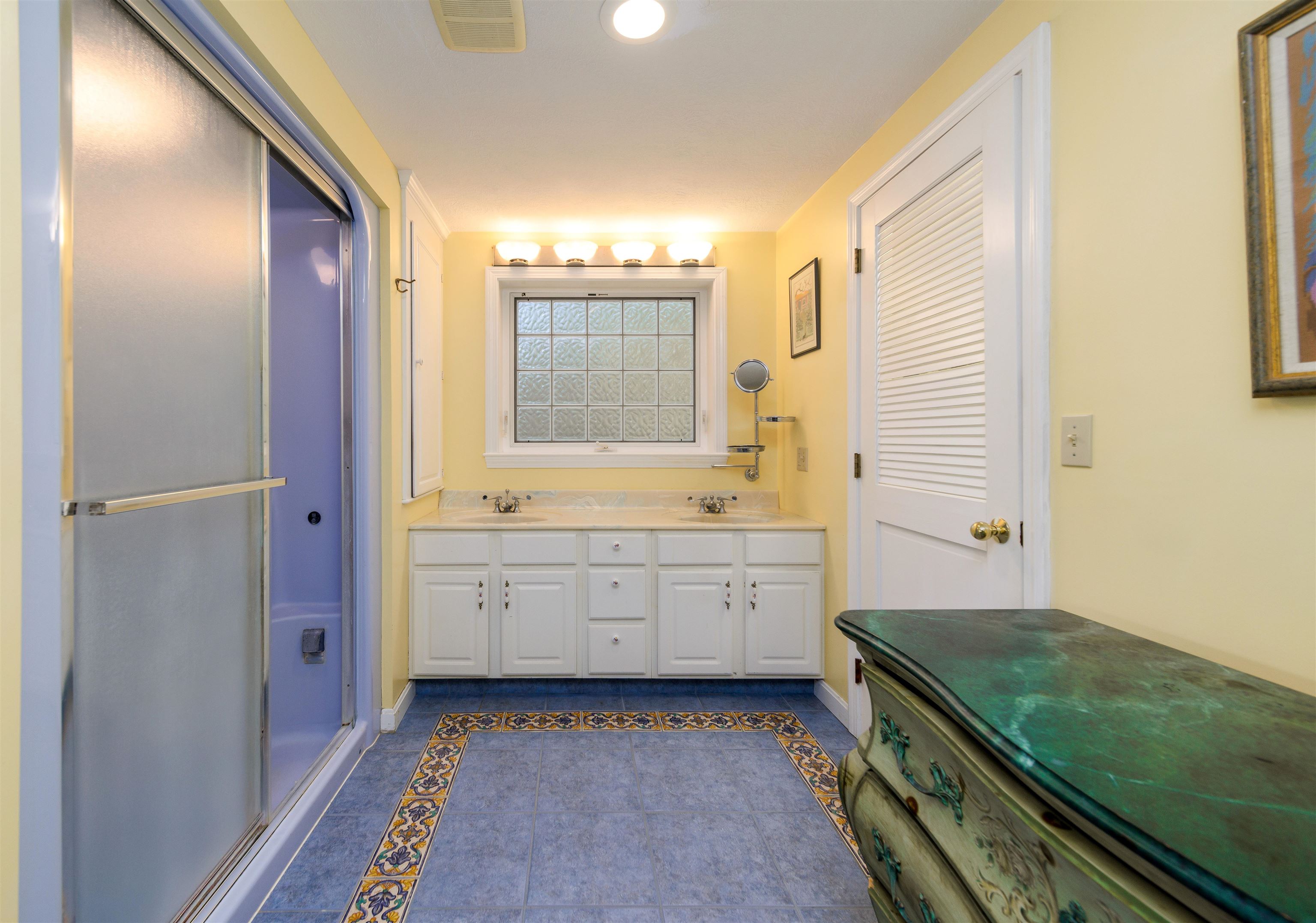 Newport, New Hampshire, 03773, United States, 4 Bedrooms Bedrooms, ,2 BathroomsBathrooms,Residential,For Sale,1891399