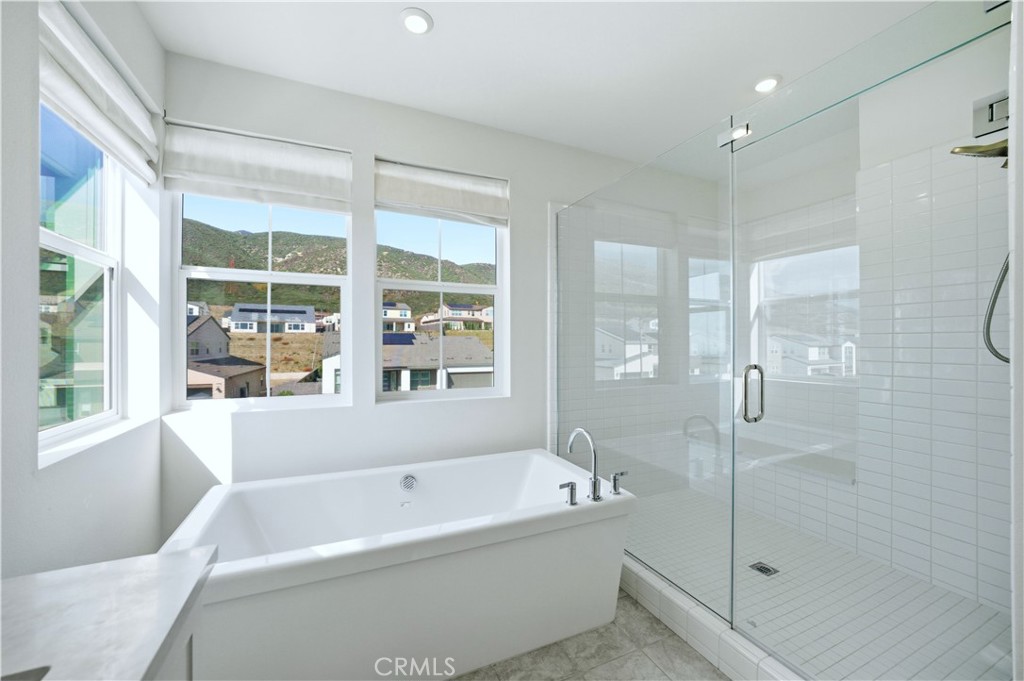 Fontana, California, 92336, United States, 4 Bedrooms Bedrooms, ,3 BathroomsBathrooms,Residential,For Sale,1995371