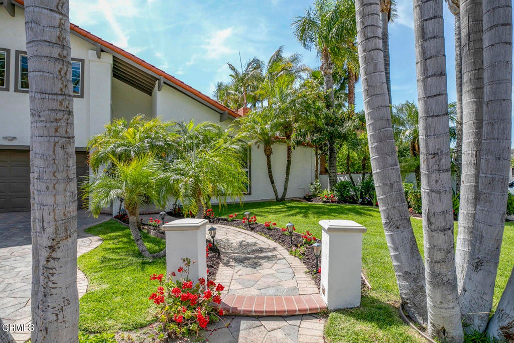 Los Angeles, California, 91352, United States, 5 Bedrooms Bedrooms, ,5 BathroomsBathrooms,Residential,For Sale,1941617