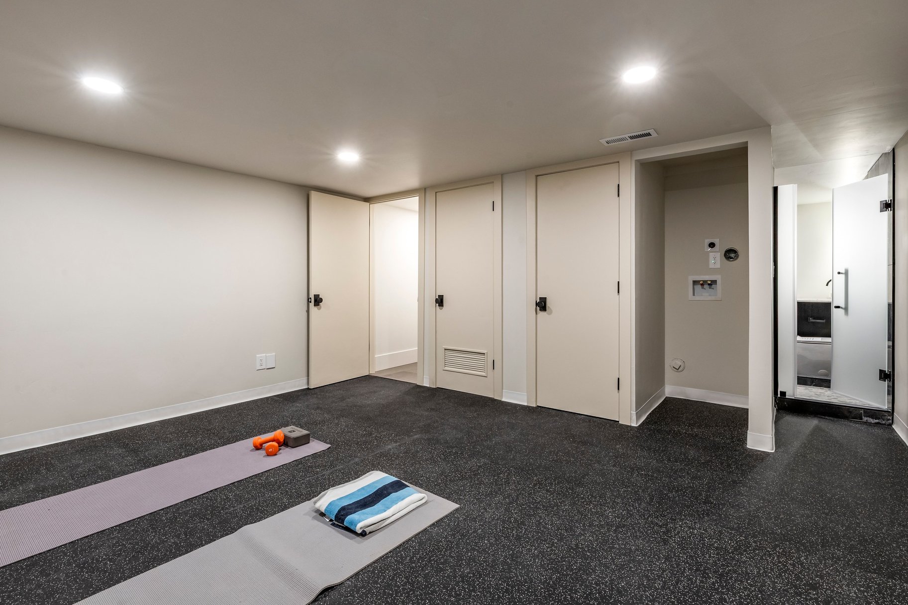  Fully Remodeled Entertainer