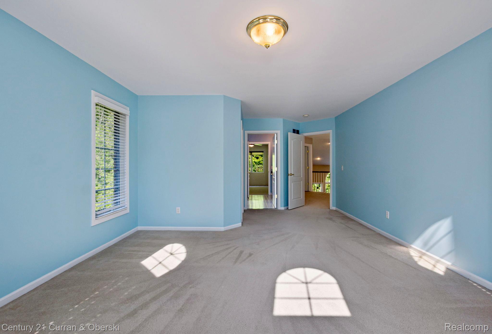 Novi, Michigan, 48374, United States, 4 Bedrooms Bedrooms, ,6 BathroomsBathrooms,Residential,For Sale,1914653