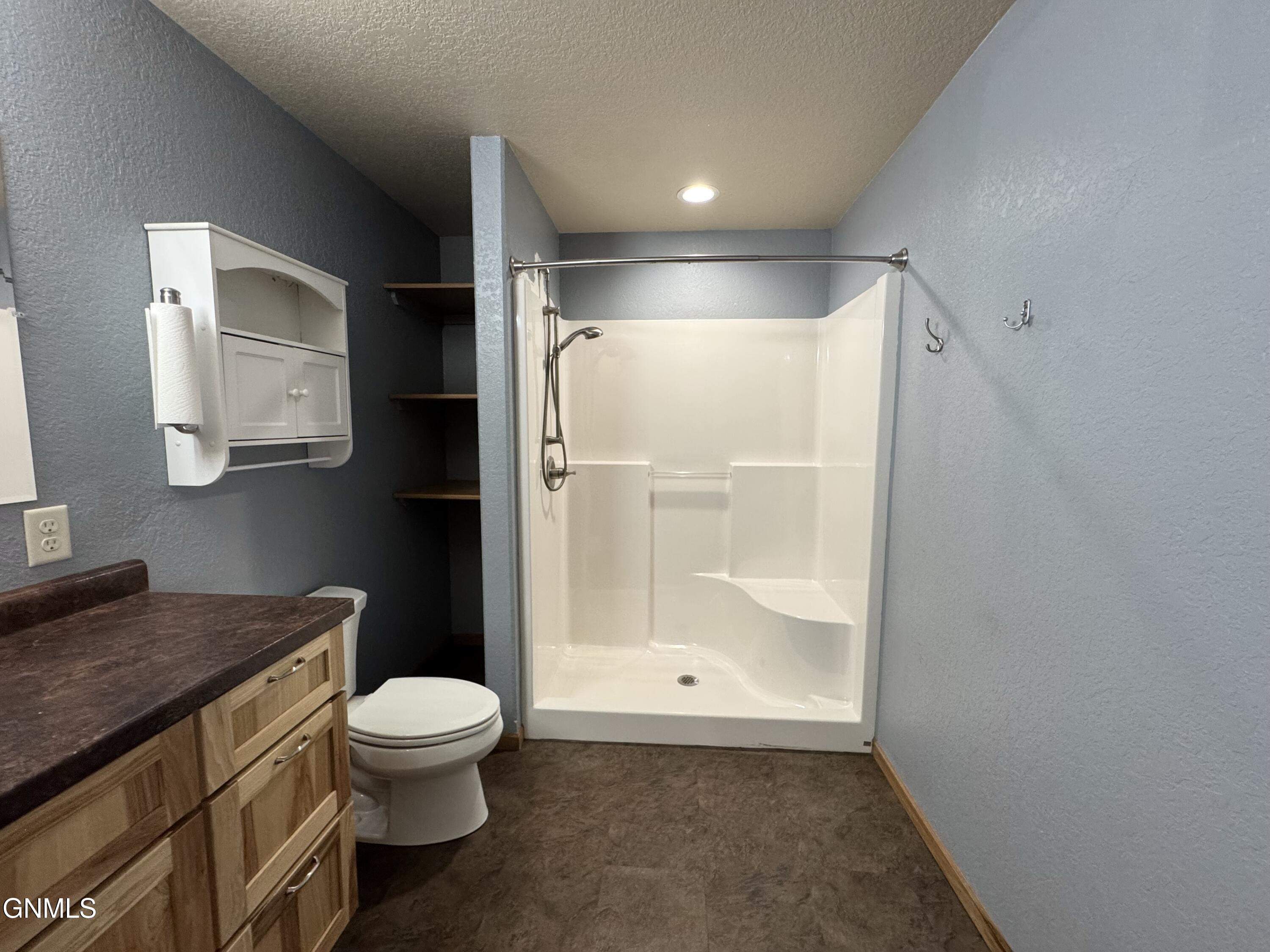 New Salem, North Dakota, 58563, United States, 7 Bedrooms Bedrooms, ,1 BathroomBathrooms,Residential,For Sale,1904775