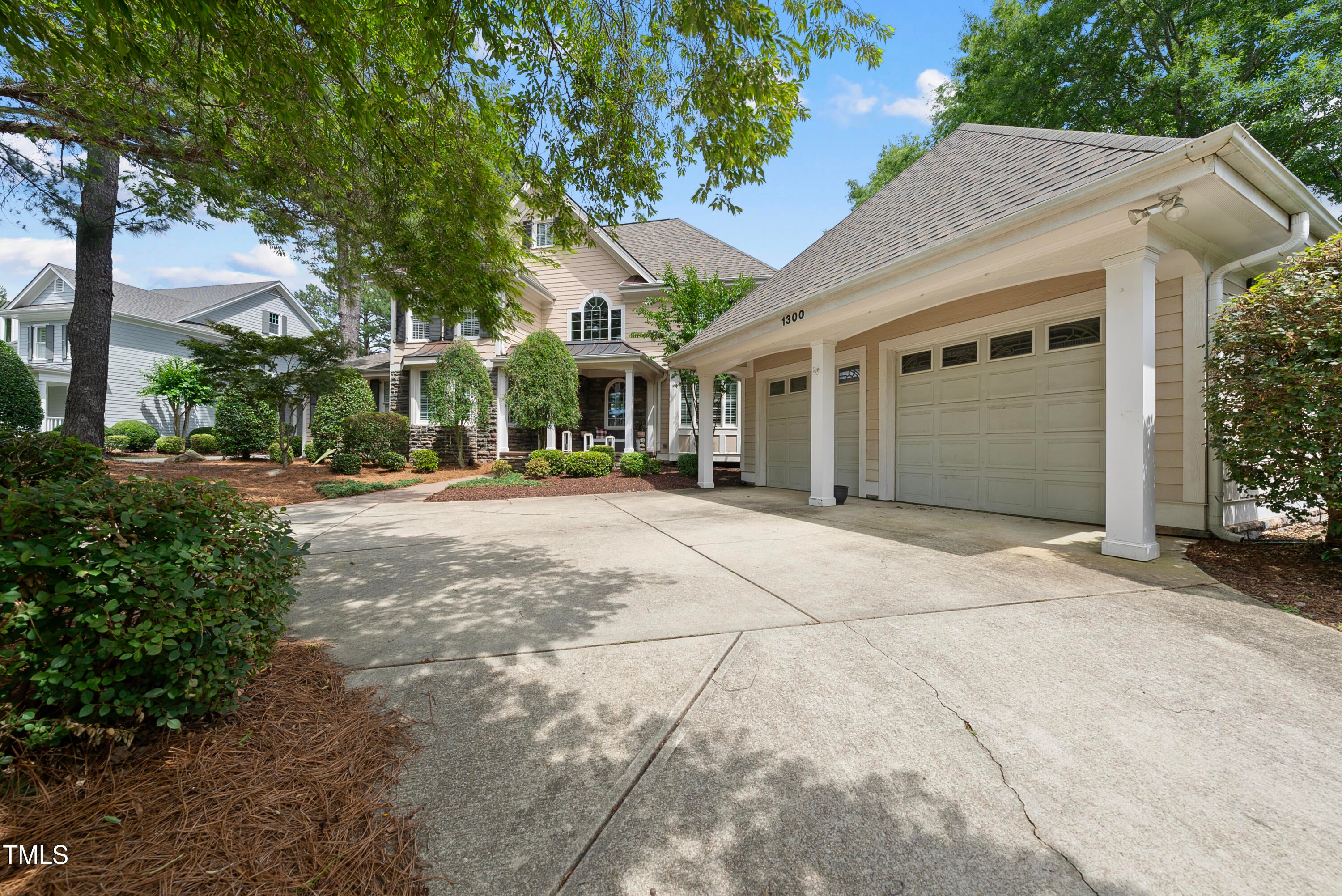 Wake Forest, North Carolina, 27587, United States, 5 Bedrooms Bedrooms, ,4 BathroomsBathrooms,Residential,For Sale,1838008