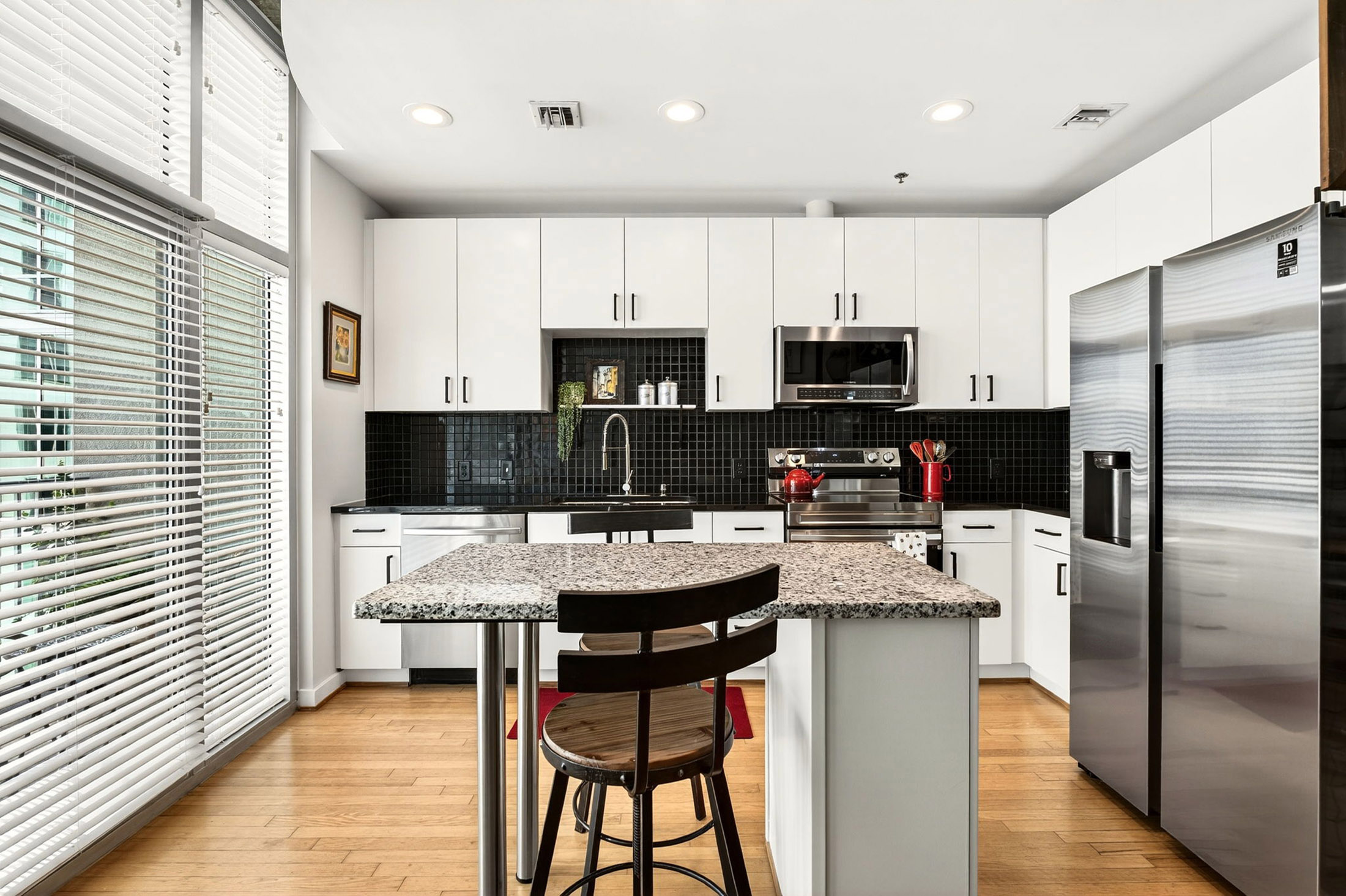  Light-filled Condo Perched Above Peachtree Street in Midtown - 物件實景