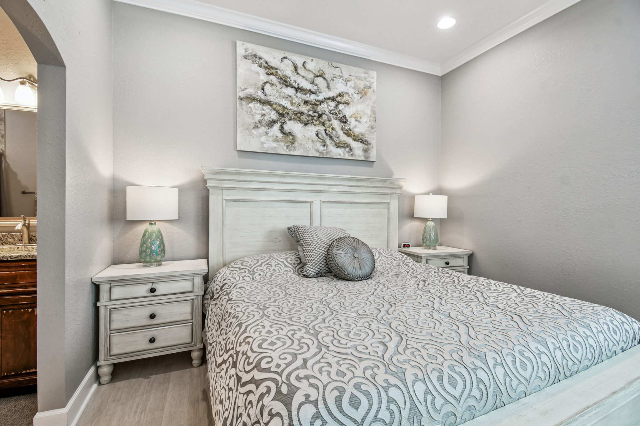 Madeira Beach, Florida, 33708, United States, 6 Bedrooms Bedrooms, ,6 BathroomsBathrooms,Residential,For Sale,1975666