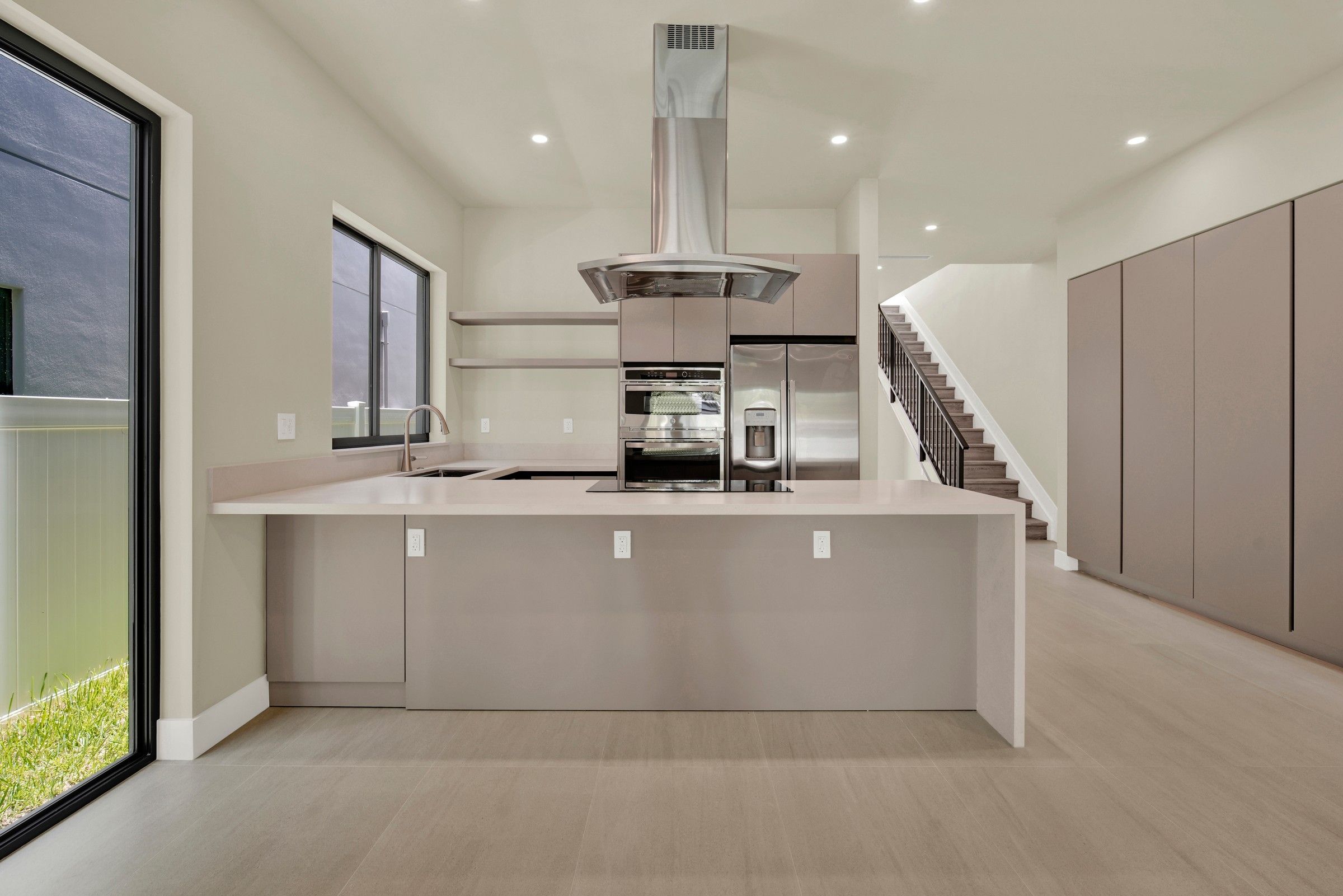  2889 Southwest 35th Avenue, Miami, FL 33133 - 物件實景
