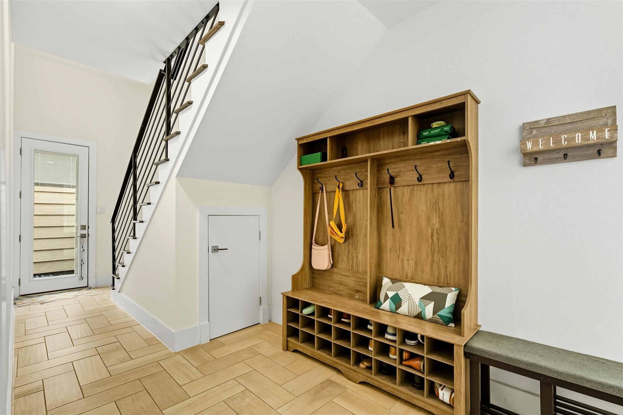 Houston, Texas, 77006, United States, 3 Bedrooms Bedrooms, ,4 BathroomsBathrooms,Residential,For Sale,1977830