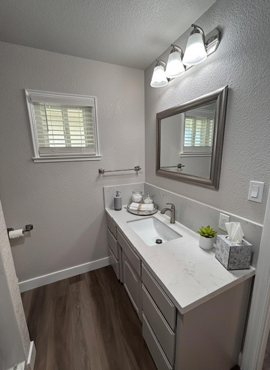 Oakdale, California, 95361, United States, 3 Bedrooms Bedrooms, ,2 BathroomsBathrooms,Residential,For Sale,1984018