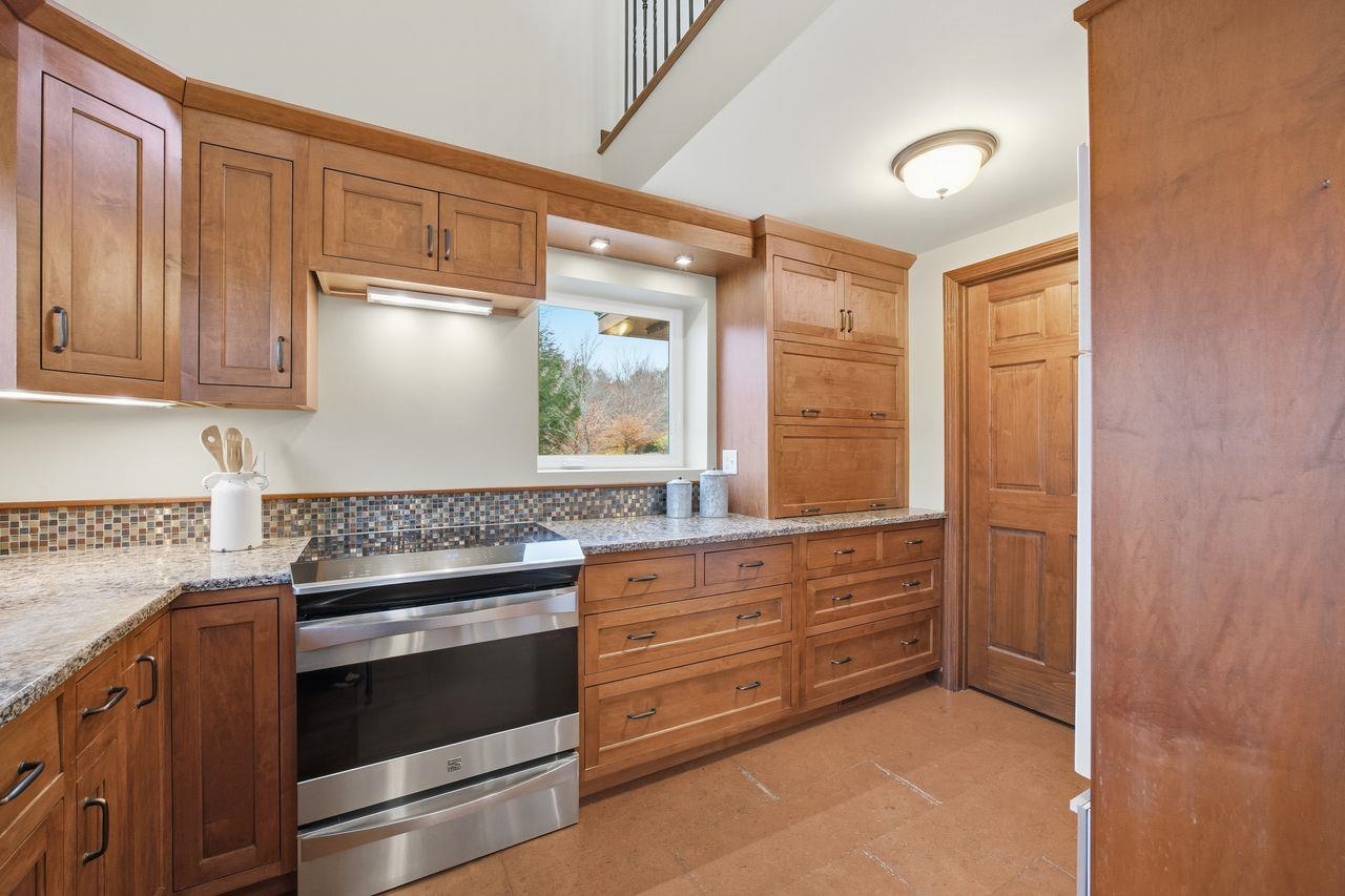 Meredith, New Hampshire, 03253, United States, 2 Bedrooms Bedrooms, ,3 BathroomsBathrooms,Residential,For Sale,1988258