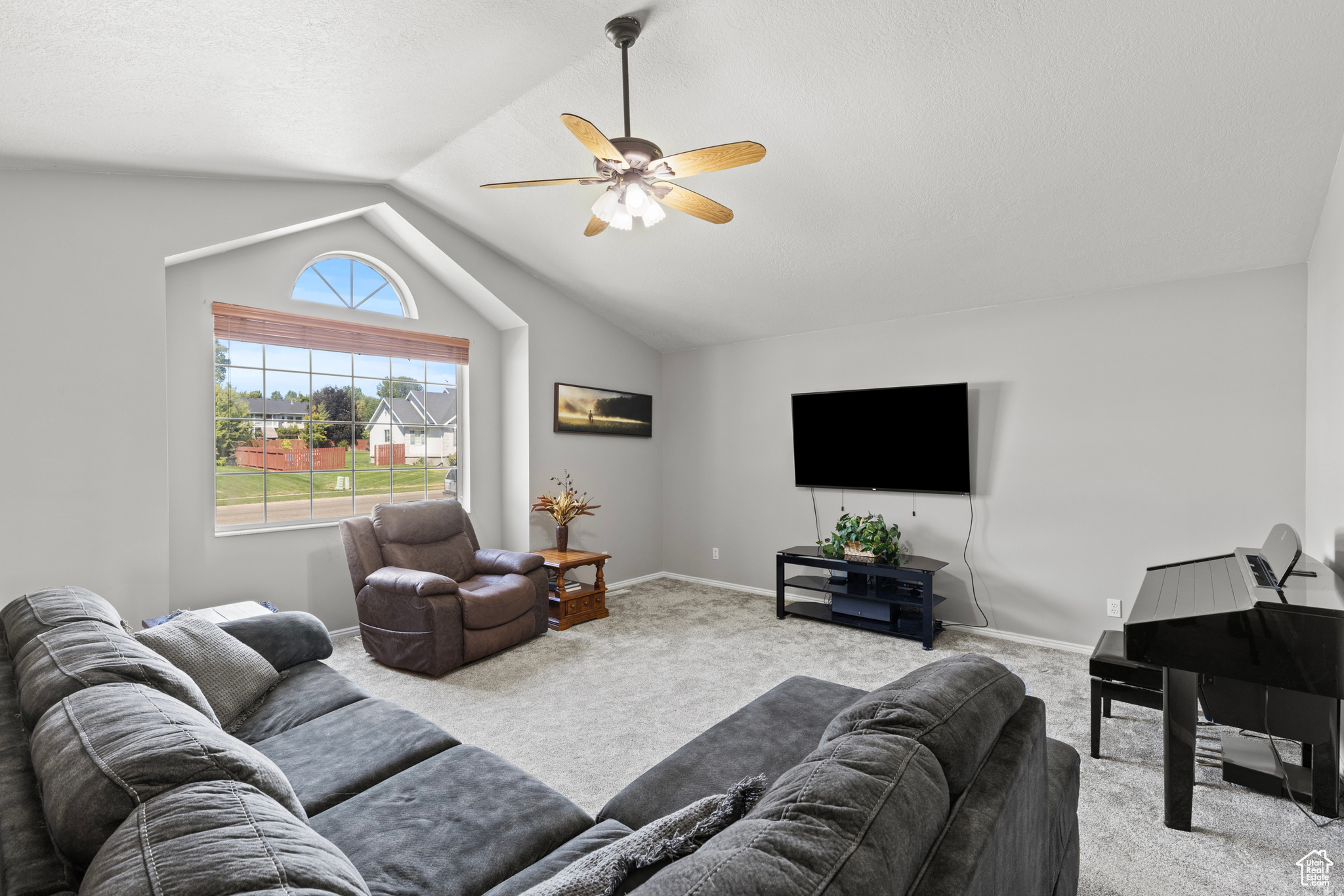 Mendon, Utah, 84325, United States, 7 Bedrooms Bedrooms, ,4 BathroomsBathrooms,Residential,For Sale,1977990