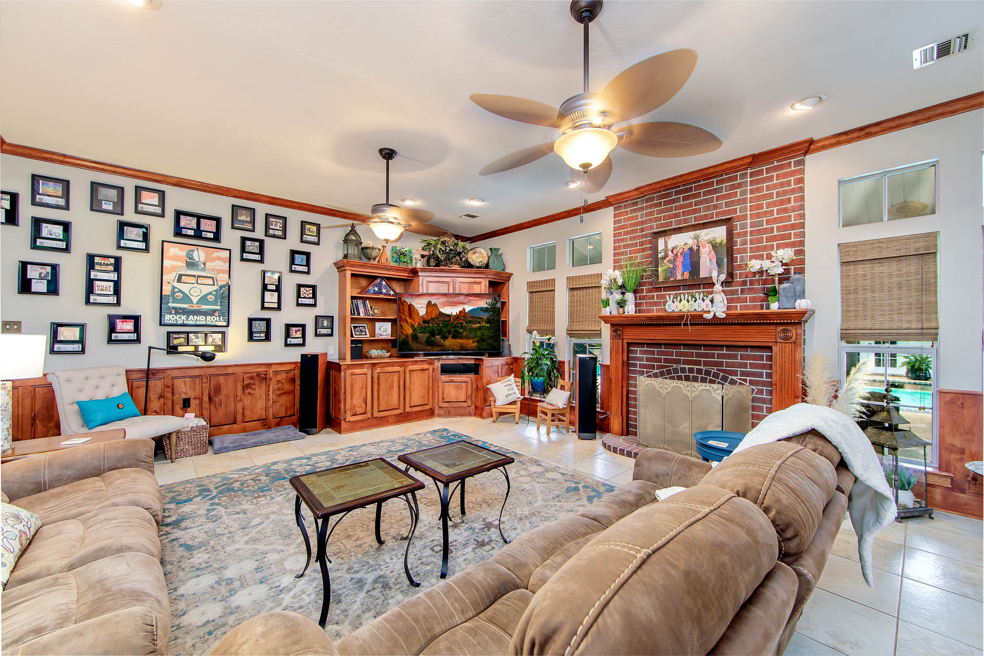 Houma, Louisiana, 70360, United States, 5 Bedrooms Bedrooms, ,5 BathroomsBathrooms,Residential,For Sale,1885732
