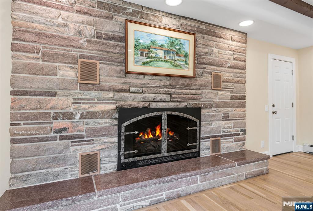 Wyckoff, New Jersey, 07481, United States, 5 Bedrooms Bedrooms, ,5 BathroomsBathrooms,Residential,For Sale,1951013