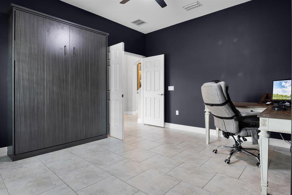 Lakeland, Florida, 33810, United States, 4 Bedrooms Bedrooms, ,3 BathroomsBathrooms,Residential,For Sale,1950901