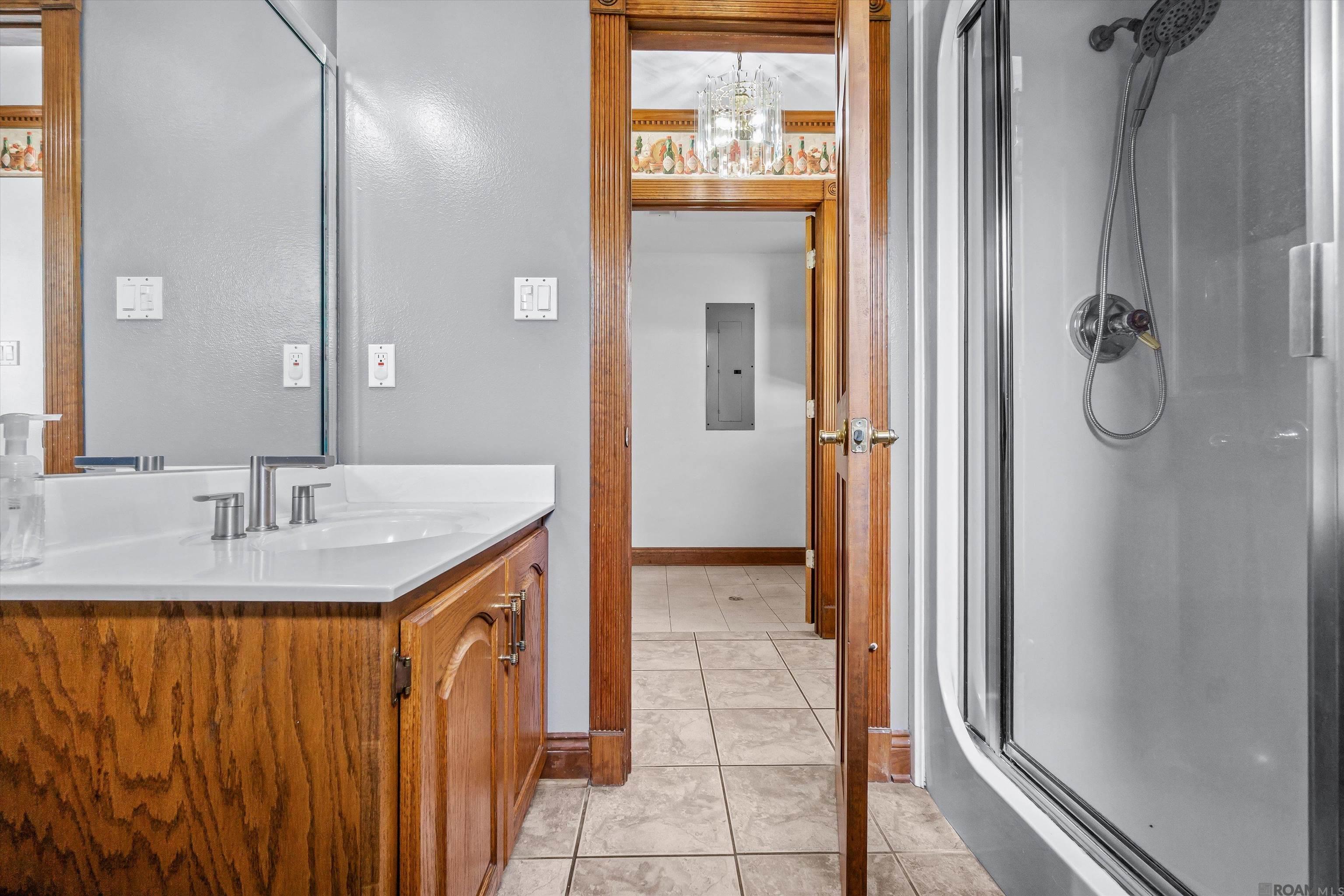 Gonzales, Louisiana, 70737, United States, 4 Bedrooms Bedrooms, ,3 BathroomsBathrooms,Residential,For Sale,1920960