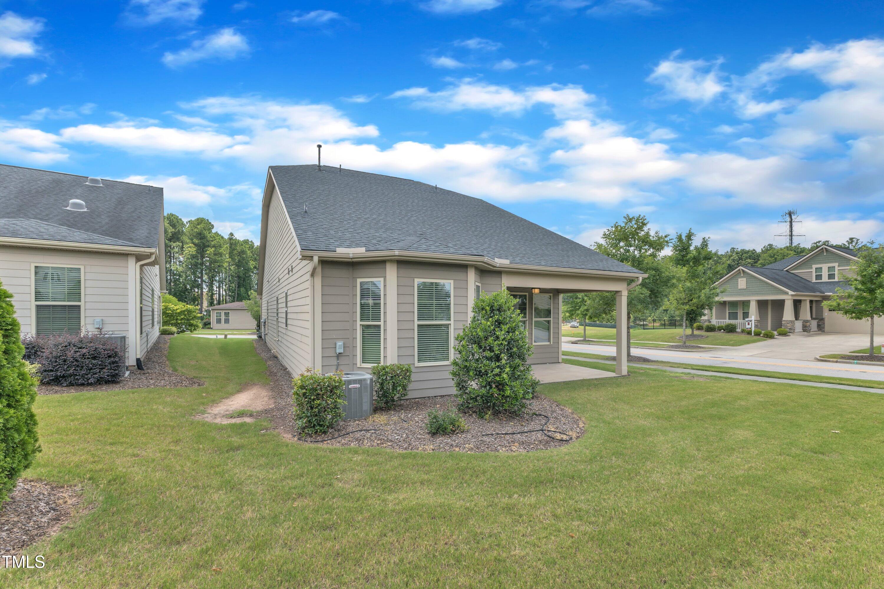 Durham, North Carolina, 27703, United States, 2 Bedrooms Bedrooms, ,2 BathroomsBathrooms,Residential,For Sale,1882419