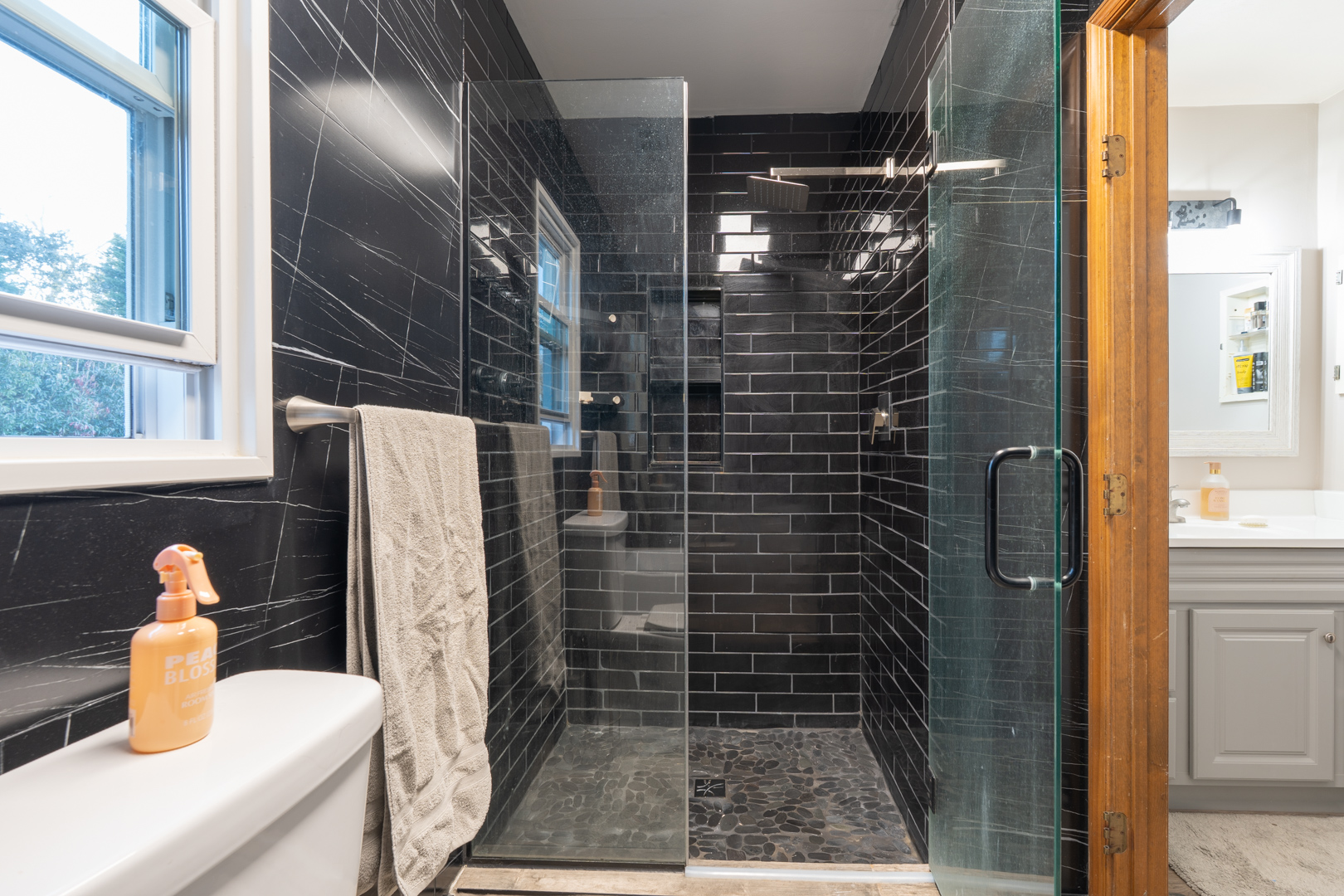 Virginia Beach, Virginia, 23454, United States, 4 Bedrooms Bedrooms, ,3 BathroomsBathrooms,Residential,For Sale,2006012