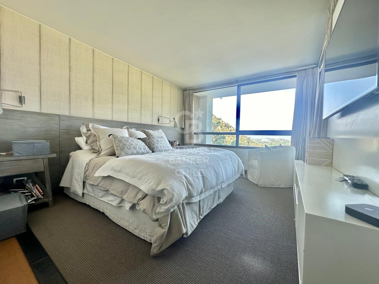 Lo Barnechea, Chile, 4 Bedrooms Bedrooms, ,4 BathroomsBathrooms,Residential,For Sale,1836906